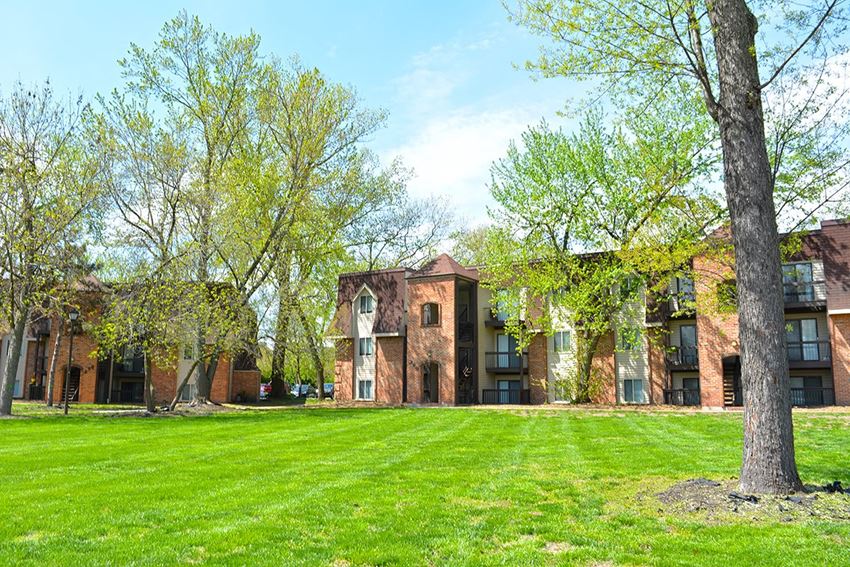 Hazelwood Forest Apartments, 240 Chapel Ridge Drive, Hazelwood, MO RENTCafé